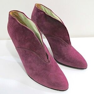 VTG Charles Jourdan Fuchsia Suede Booties, NWOT, Size 6.5
